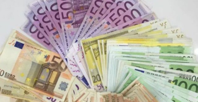 Euro 1 yıl içinde çökebilir